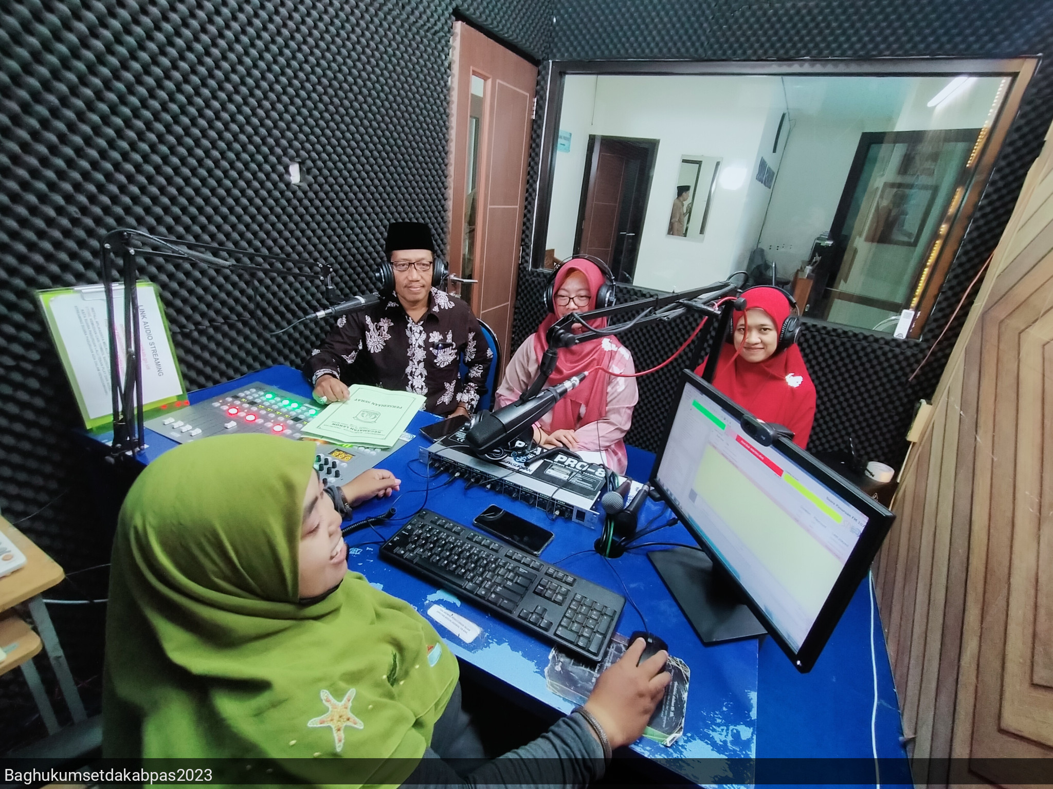 Talkshow "Jaminan Kesehatan Bagi Masyarakat Kabupaten Pasuruan"
