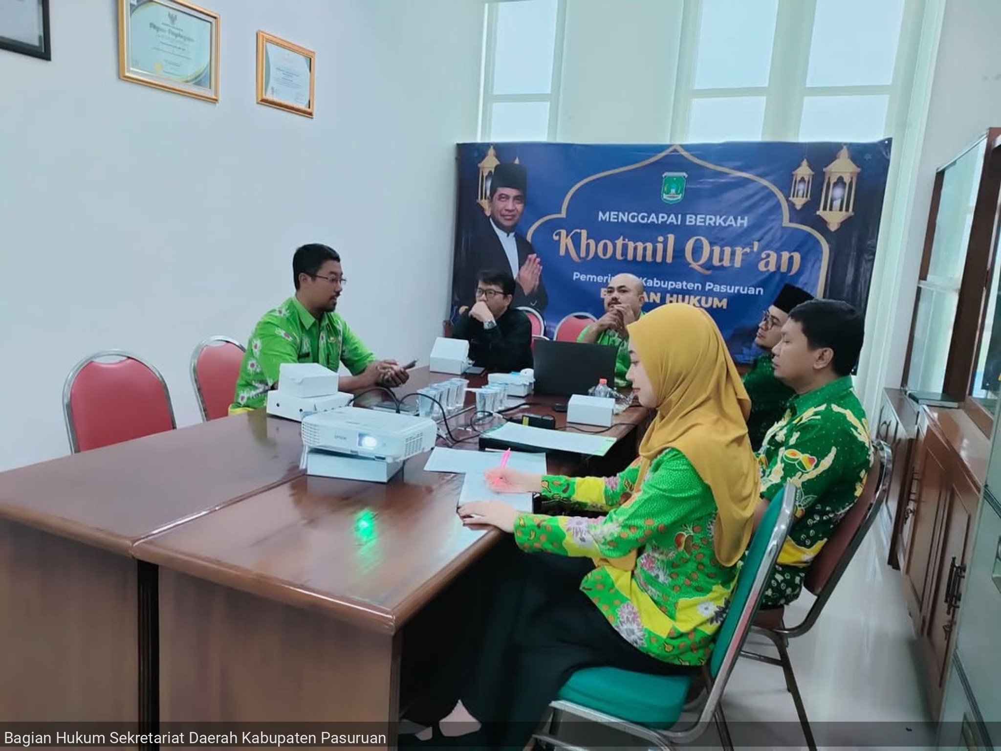 Asistensi dalam rangka Monitoring dan Evaluasi Dokumen perbaikan hasil Fasilitasi tertulis dari Biro Hukum Setda. Provinsi Jawa Timur,